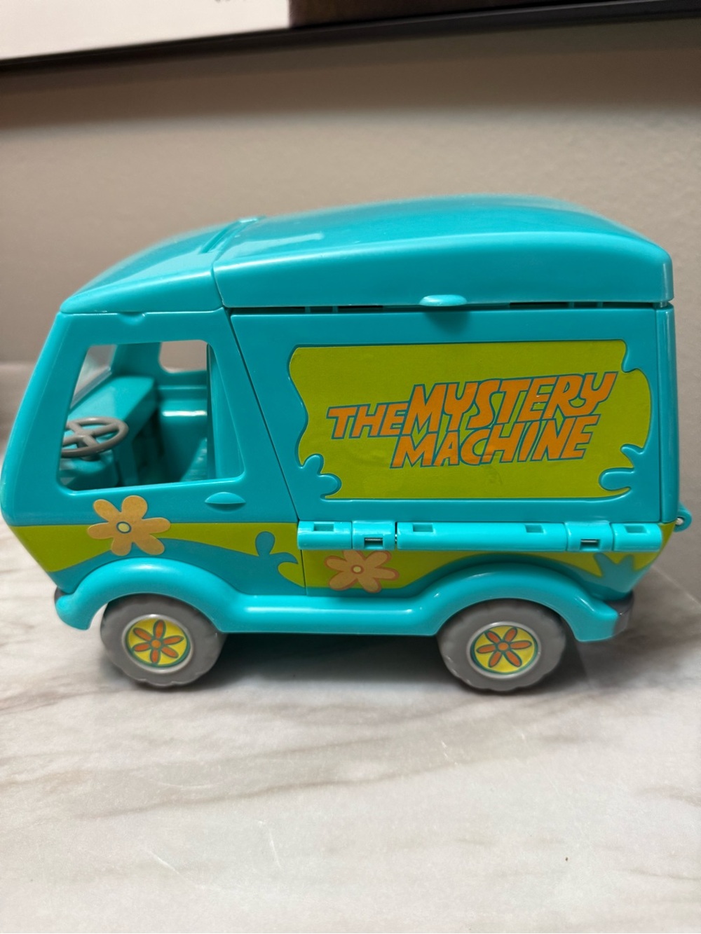 Vintage Scooby Doo The Mystery Machine Van Toy Unfolds 05567 Hanna-Barbera Toy